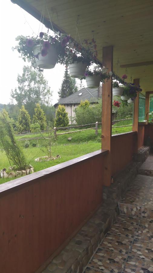 Родинна Оселя สลาฟสเก ภายนอก รูปภาพ